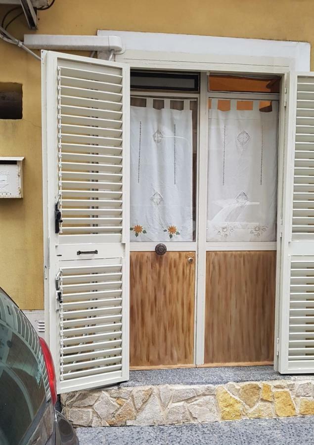 Giovanni S Little House كاتانيا المظهر الخارجي الصورة